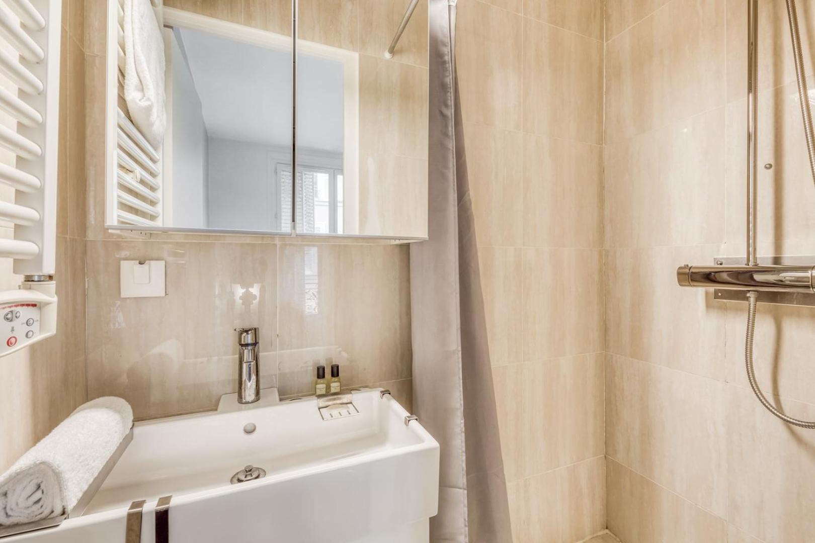 Charming Apartment Close To Gare De Lyon Parijs Buitenkant foto